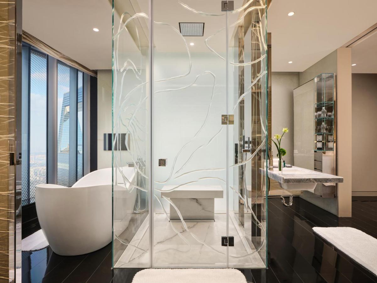 J Hotel, Shanghai Tower - Above All Else, Overlooking The Bund Екстер'єр фото